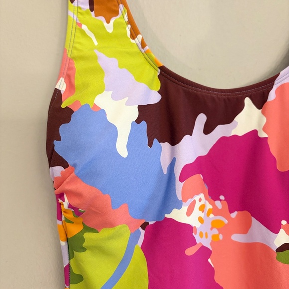 Catalina Abstract Floral Pattern Swimsuit w Criss Cross Back - Picture 6 of 15
